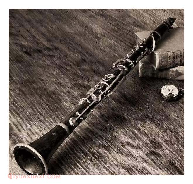 单簧管历史与特色简介 西洋乐器单簧管图片及演奏方法介绍