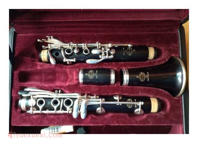 单簧管历史与特色简介 西洋乐器单簧管图片及演奏方法介绍