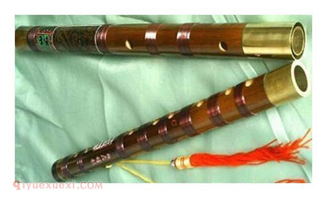双管竹叶笛历史与特色简介 民族乐器双管竹叶笛图片及演奏方法介绍