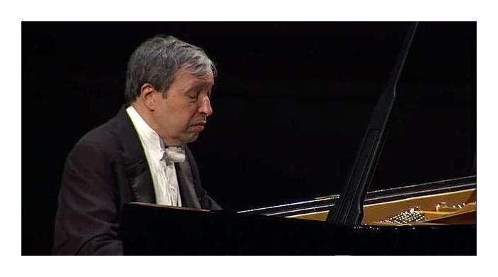 美国钢琴名家《佩拉西亚/Murray Perahia》简介