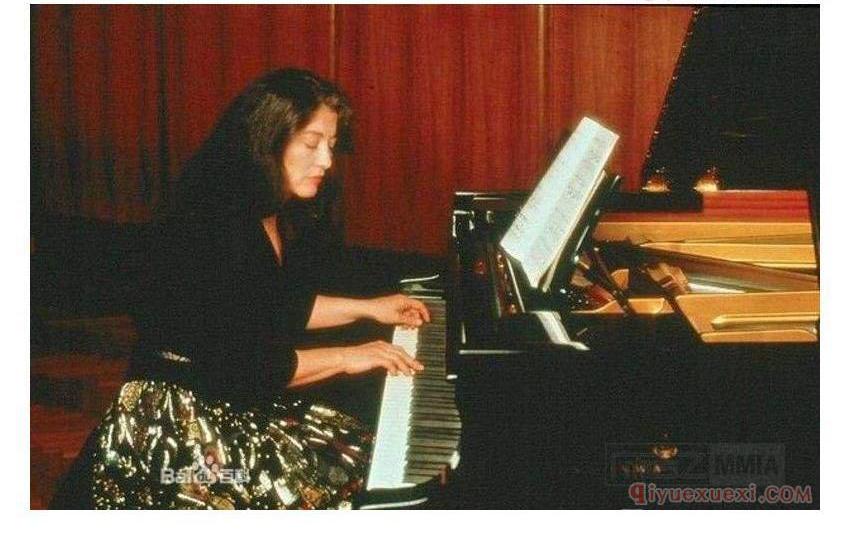 阿根廷钢琴名家《马尔塔·阿格里齐/Martha Argerich》简介