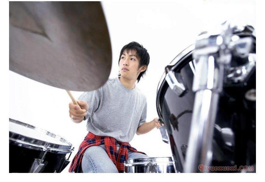 关于爵士鼓即兴