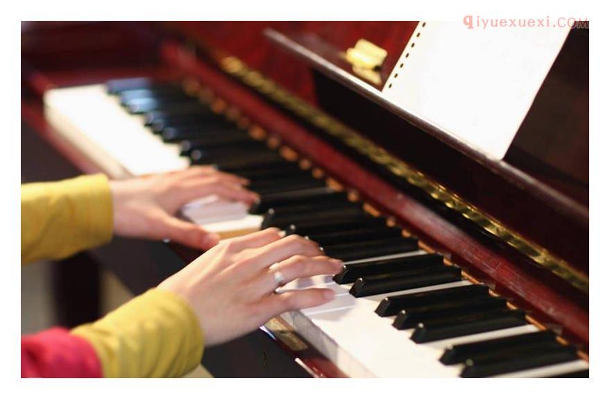 多大年龄学习弹钢琴?