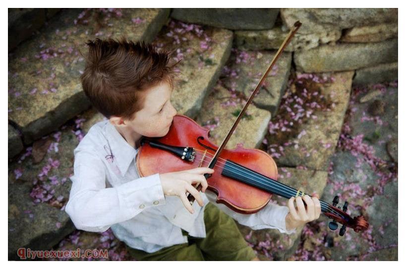 练习小提琴正确的姿势教学