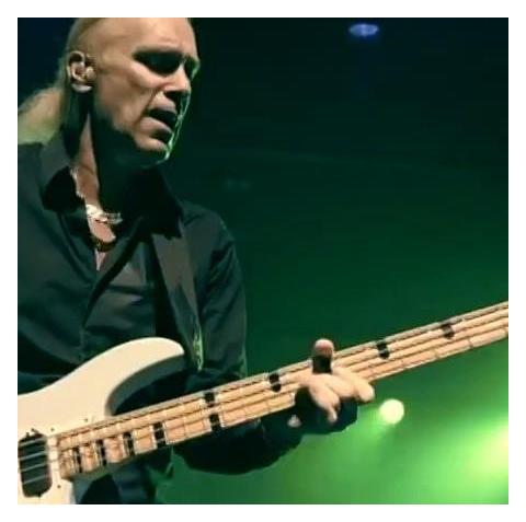 美国贝斯手《Billy Sheehan/比利 史汉》个人简介