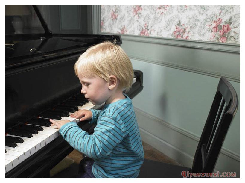 如何让孩子喜欢学钢琴？