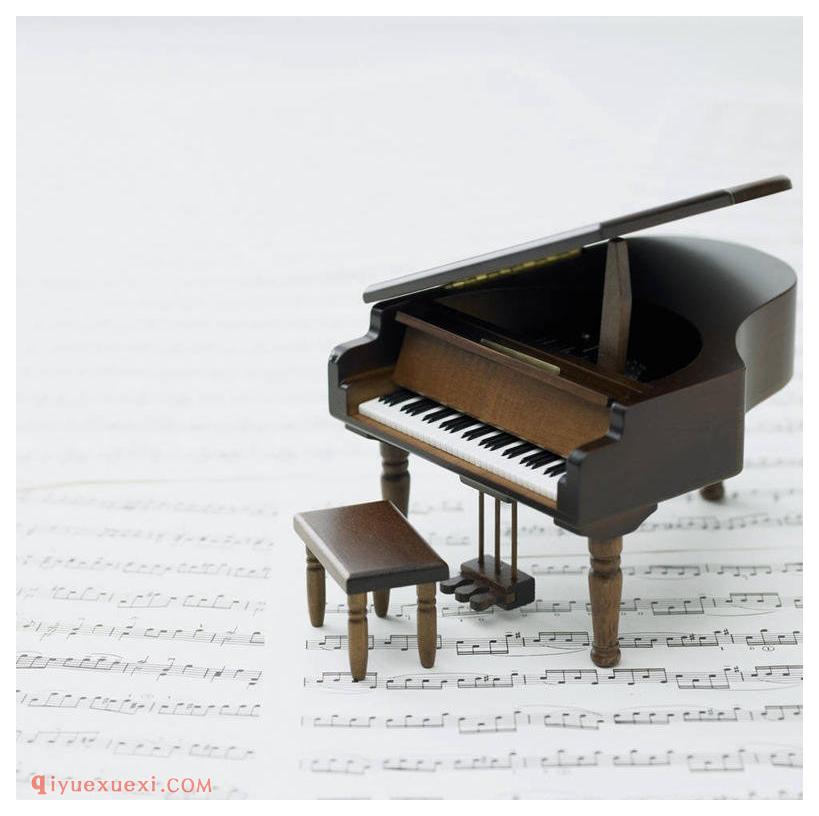 弹钢琴的几种常见指法