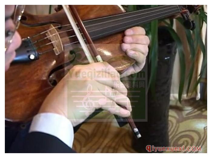 李本华讲解《从零起步学小提琴 2DVD》MP4高清版